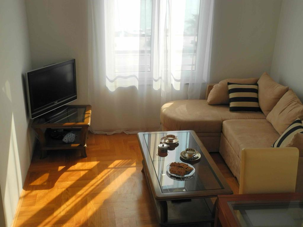 Apartments Antonela Jezera Esterno foto
