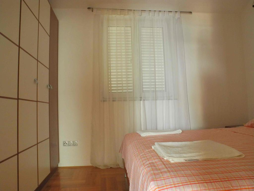 Apartments Antonela Jezera Esterno foto